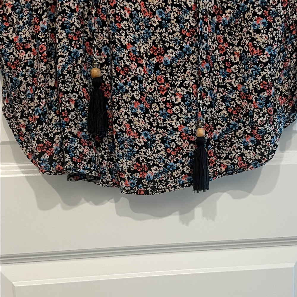 Chic Floral Women's Blouse - Black and Red - Picture 7 of 14